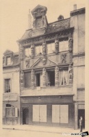 maison des cariatides.jpg