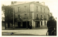 Dijon photo 1945 cafe de bourgogne place de la republique.jpg