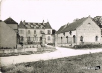 Quetigny le chateau.jpg